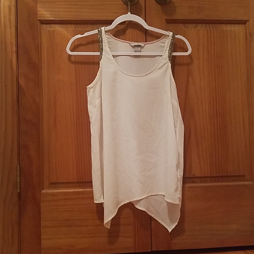Sleeveless blouse